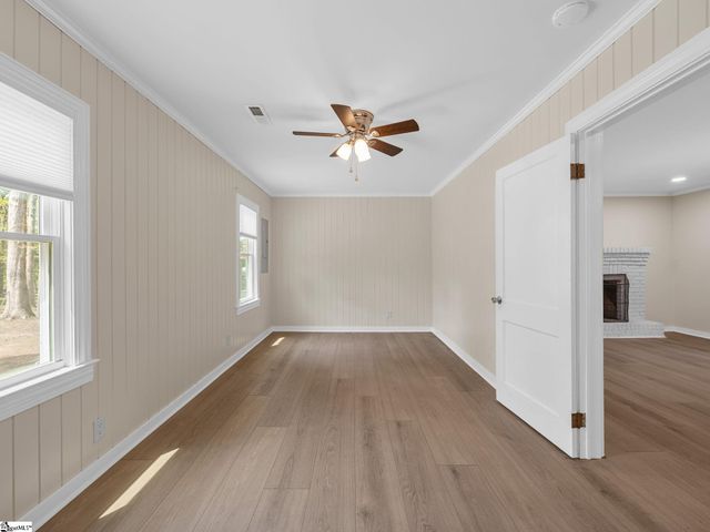 175 Hub Greer Road, Chesnee, SC 29323