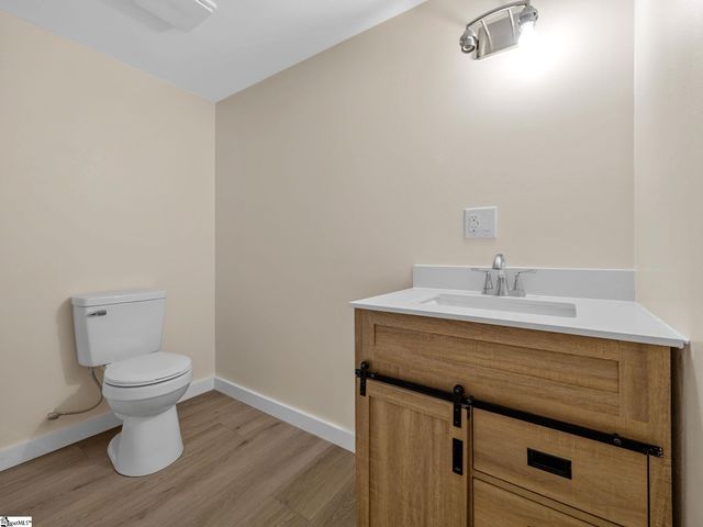 175 Hub Greer Road, Chesnee, SC 29323