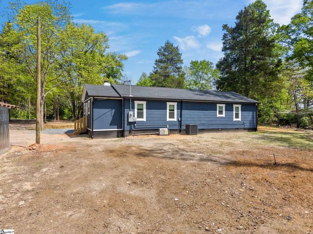 175 Hub Greer Road, Chesnee, SC 29323