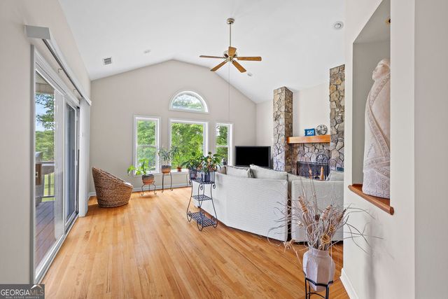145 Lees Overlook, Fayetteville, GA 30214