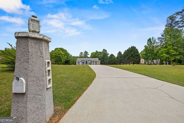 145 Lees Overlook, Fayetteville, GA 30214