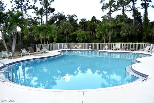 354 Dover PL D-104, Naples, FL 34104