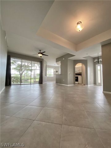 354 Dover PL D-104, Naples, FL 34104