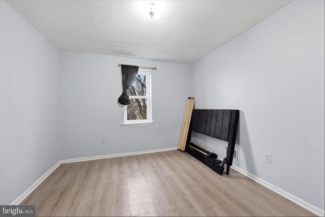 2933 W DIAMOND ST, Philadelphia, PA 19121