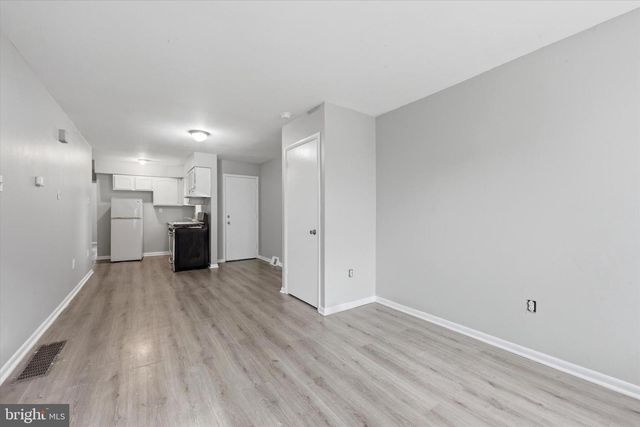 2933 W DIAMOND ST, Philadelphia, PA 19121