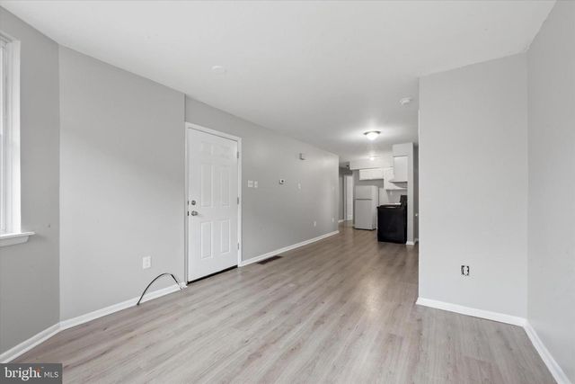 2933 W DIAMOND ST, Philadelphia, PA 19121