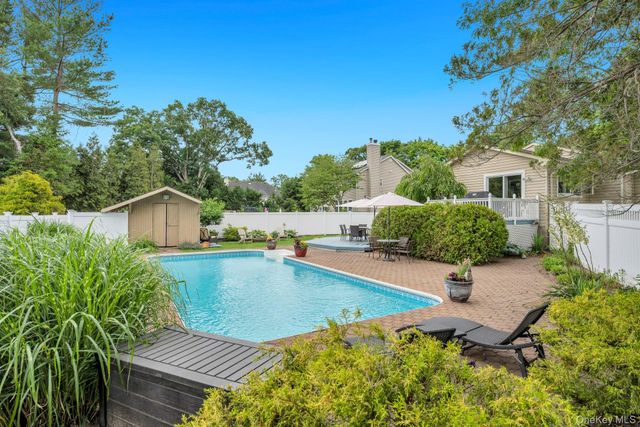 93 Midwood Avenue, Nesconset, NY 11767