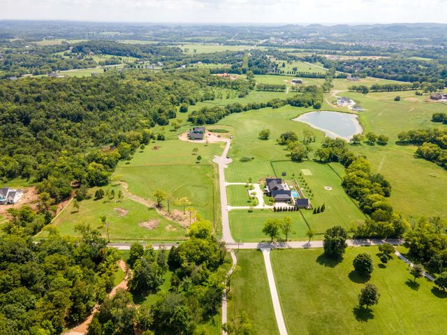 3000 Snowbird Ct, Franklin, TN 37064