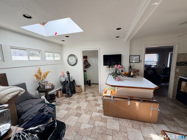 33 Assisi Way, Norwalk, CT 06854