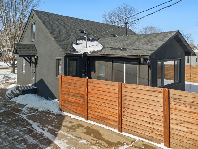 416 3rd Avenue NE, Osseo, MN 55369