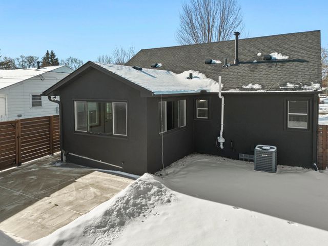 416 3rd Avenue NE, Osseo, MN 55369