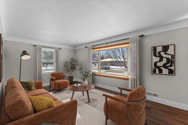 416 3rd Avenue NE, Osseo, MN 55369