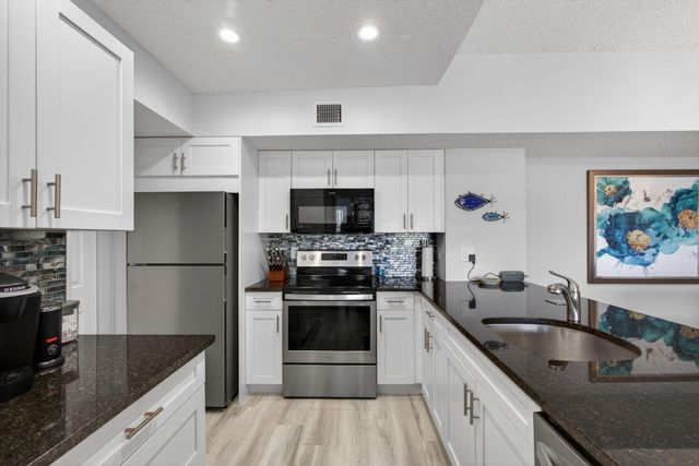 260 Village Boulevard 5303, Tequesta, FL 33469