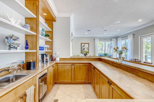 260 Village Boulevard 5303, Tequesta, FL 33469