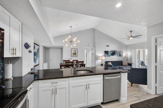 260 Village Boulevard 5303, Tequesta, FL 33469