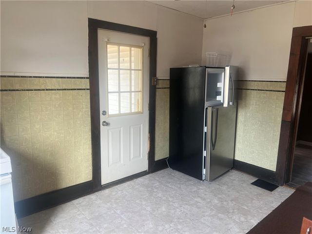 1457 Sharon Avenue, Zanesville, OH 43701