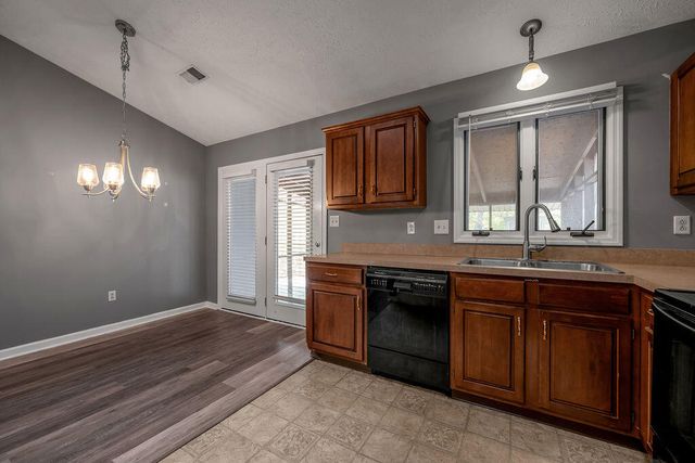 4512 Hartland Parkway, Lexington, KY 40515