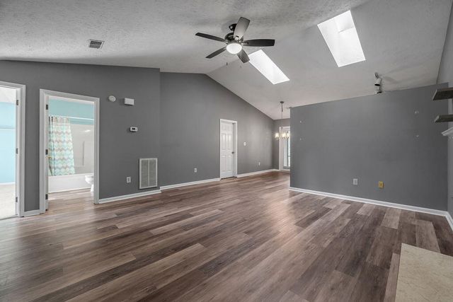 4512 Hartland Parkway, Lexington, KY 40515