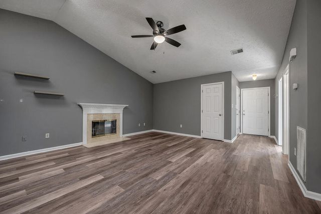 4512 Hartland Parkway, Lexington, KY 40515