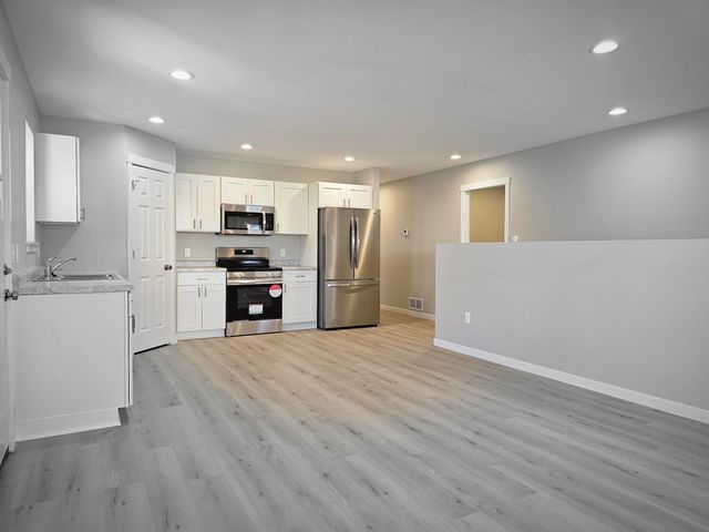 230 Gable Street, Waterloo, IA 50703