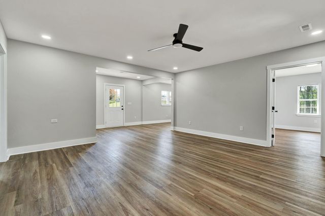 10940 Eustice Road, Soddy Daisy, TN 37379