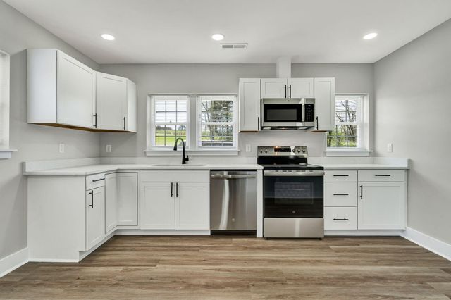 10940 Eustice Road, Soddy Daisy, TN 37379