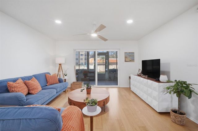 1600 1ST AVENUE W 102A, Bradenton, FL 34205