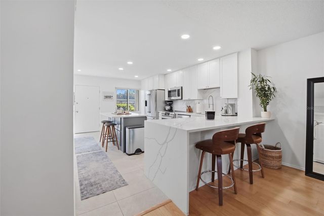 1600 1ST AVENUE W 102A, Bradenton, FL 34205