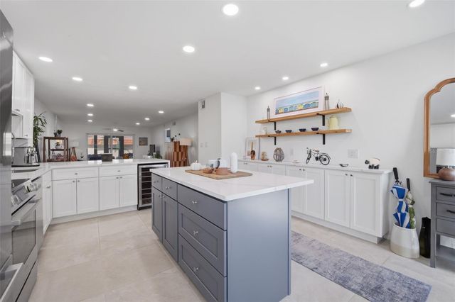 1600 1ST AVENUE W 102A, Bradenton, FL 34205