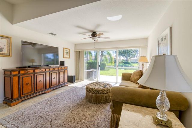 7390 Emilia LN, Naples, FL 34114