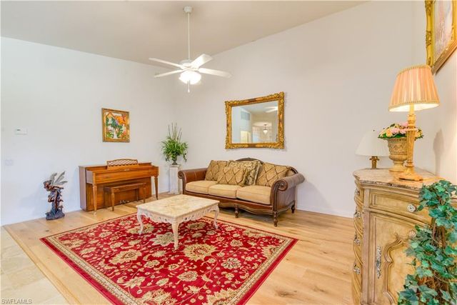 7390 Emilia LN, Naples, FL 34114
