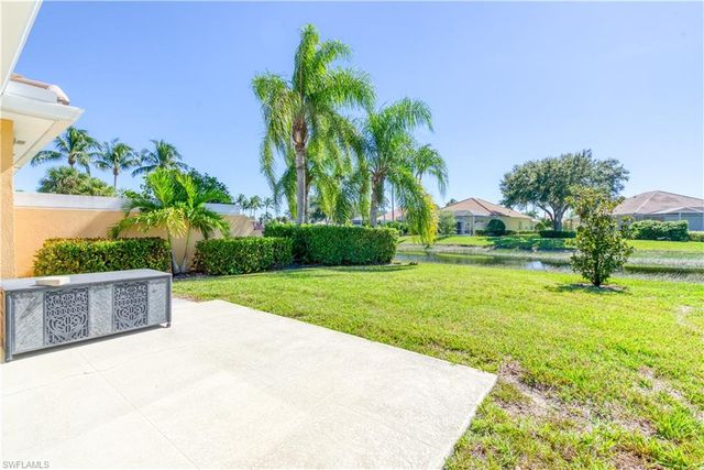 7390 Emilia LN, Naples, FL 34114