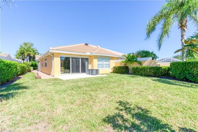 7390 Emilia LN, Naples, FL 34114