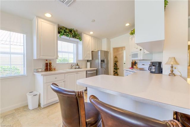 7390 Emilia LN, Naples, FL 34114