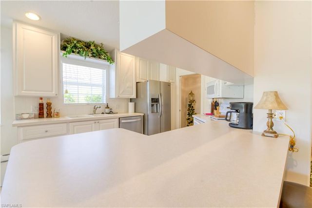 7390 Emilia LN, Naples, FL 34114