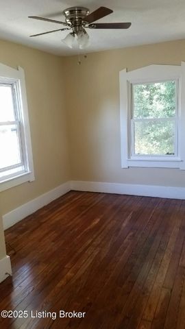 4625 Brewster Ave, Louisville, KY 40211