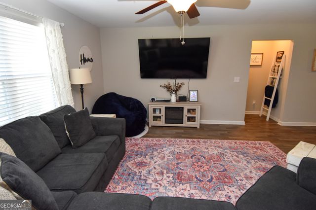 121 Meadowbrooke Drive, Milner, GA 30257