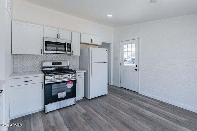 11107 W IOWA Avenue ., Youngtown, AZ 85363