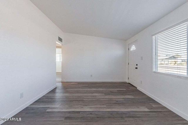 11107 W IOWA Avenue ., Youngtown, AZ 85363