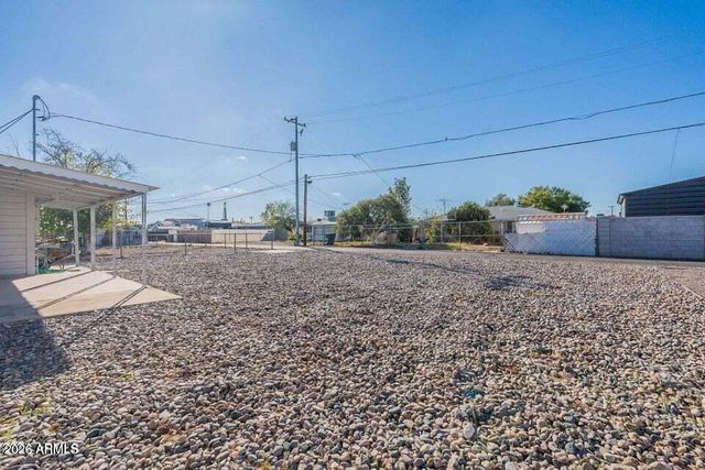 11107 W IOWA Avenue ., Youngtown, AZ 85363