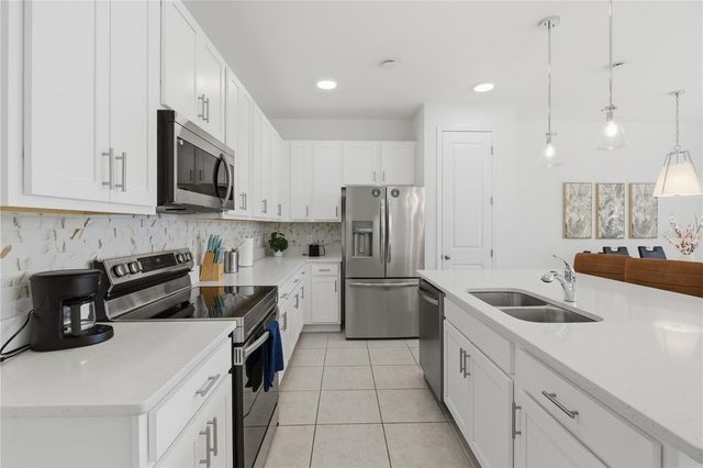 710 LONGBOAT DRIVE, Davenport, FL 33896