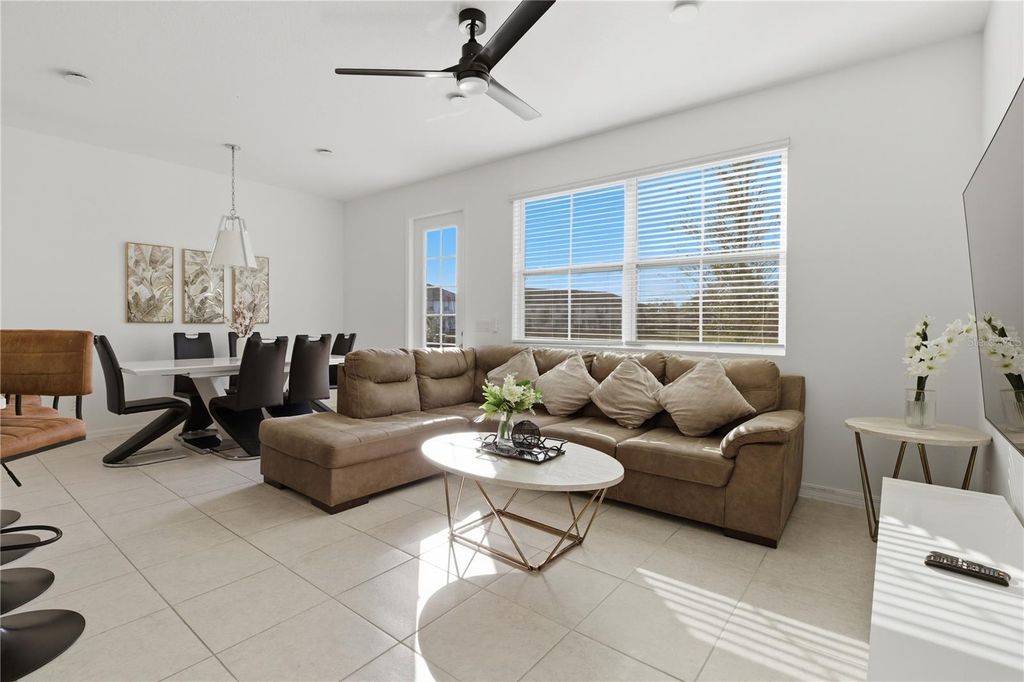 Image 17 of property listing at 710 LONGBOAT DRIVE, Davenport, FL 33896