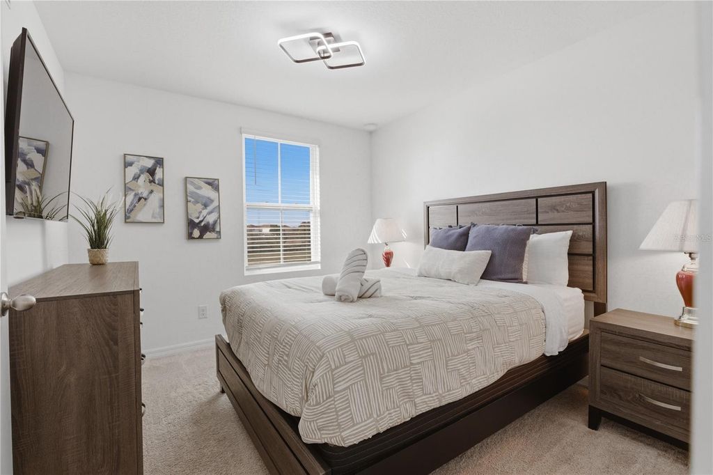 Image 29 of property listing at 710 LONGBOAT DRIVE, Davenport, FL 33896