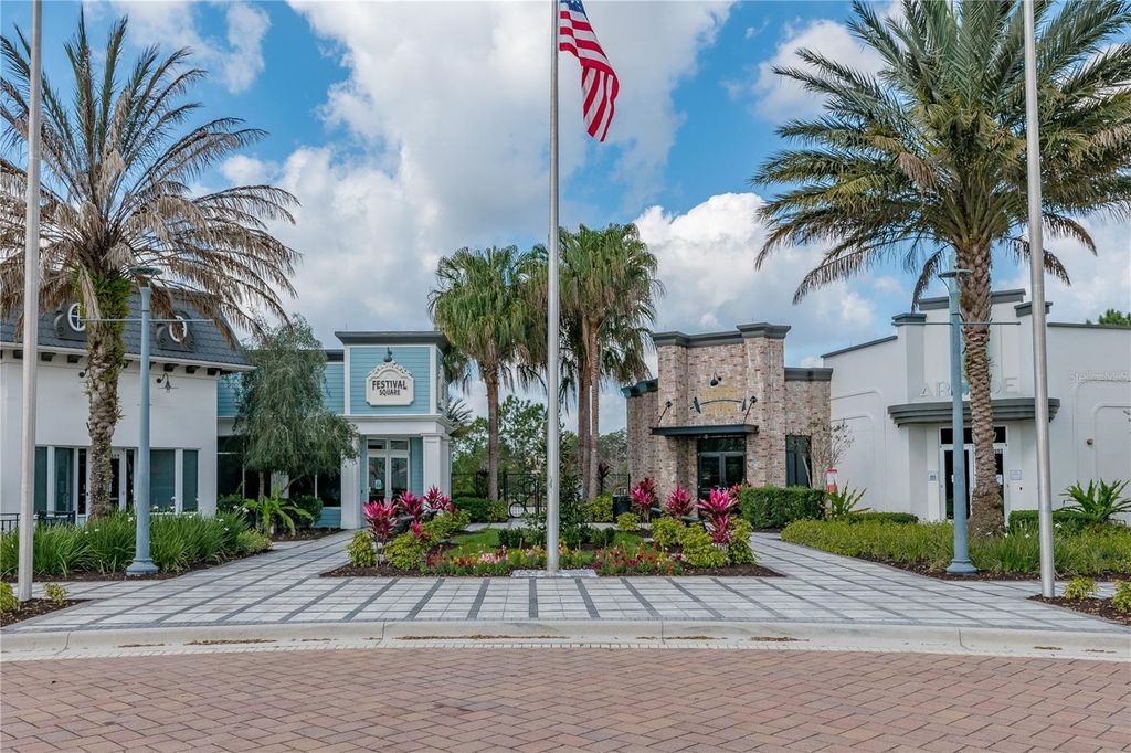 Image 32 of property listing at 710 LONGBOAT DRIVE, Davenport, FL 33896