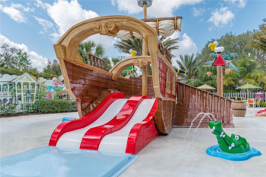 Image 40 of property listing at 710 LONGBOAT DRIVE, Davenport, FL 33896