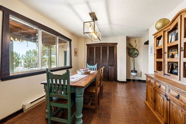 10 Camino Oriente, Santa Fe, NM 87508