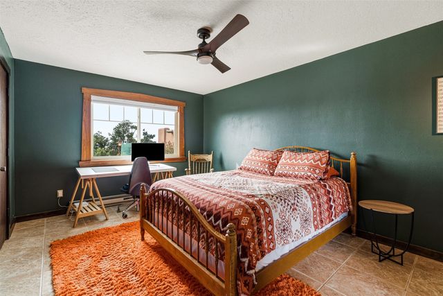 10 Camino Oriente, Santa Fe, NM 87508