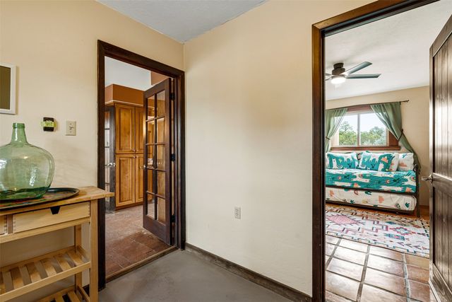 10 Camino Oriente, Santa Fe, NM 87508