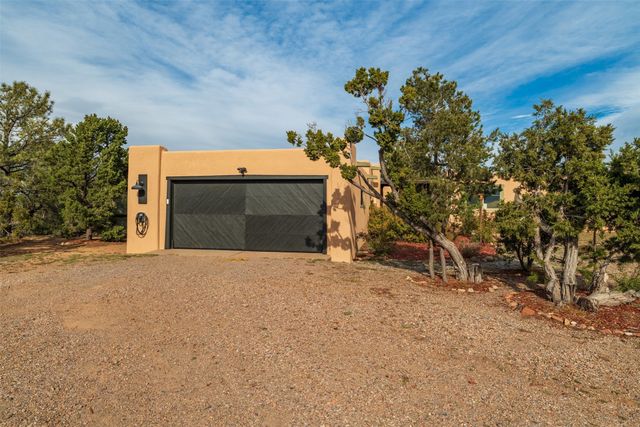 10 Camino Oriente, Santa Fe, NM 87508