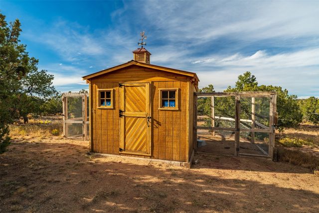 10 Camino Oriente, Santa Fe, NM 87508